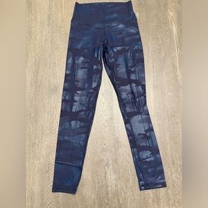 NWOT OFFLINE BY AERIE METALLIC BLUE CAMO HIGH RISE 7/8 LEGGINGS - Size M SKU:268